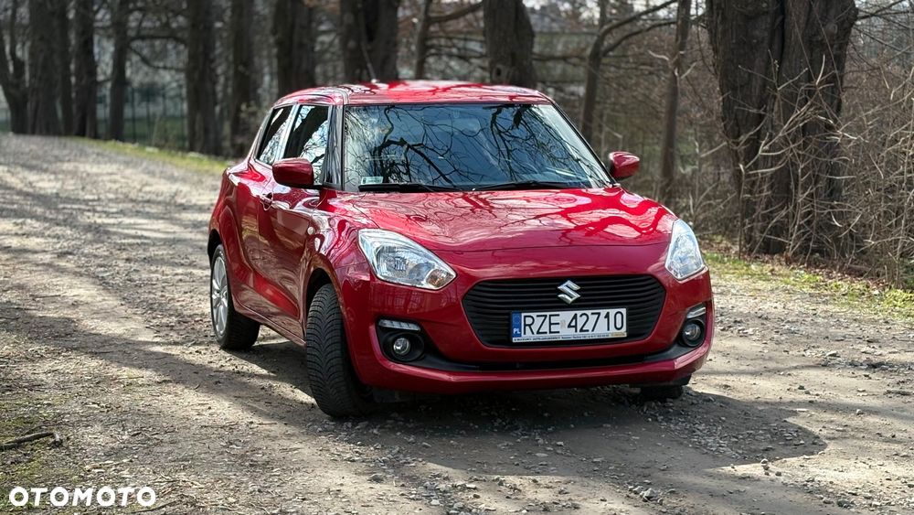 Suzuki Swift 1.2 Premium Plus - 2