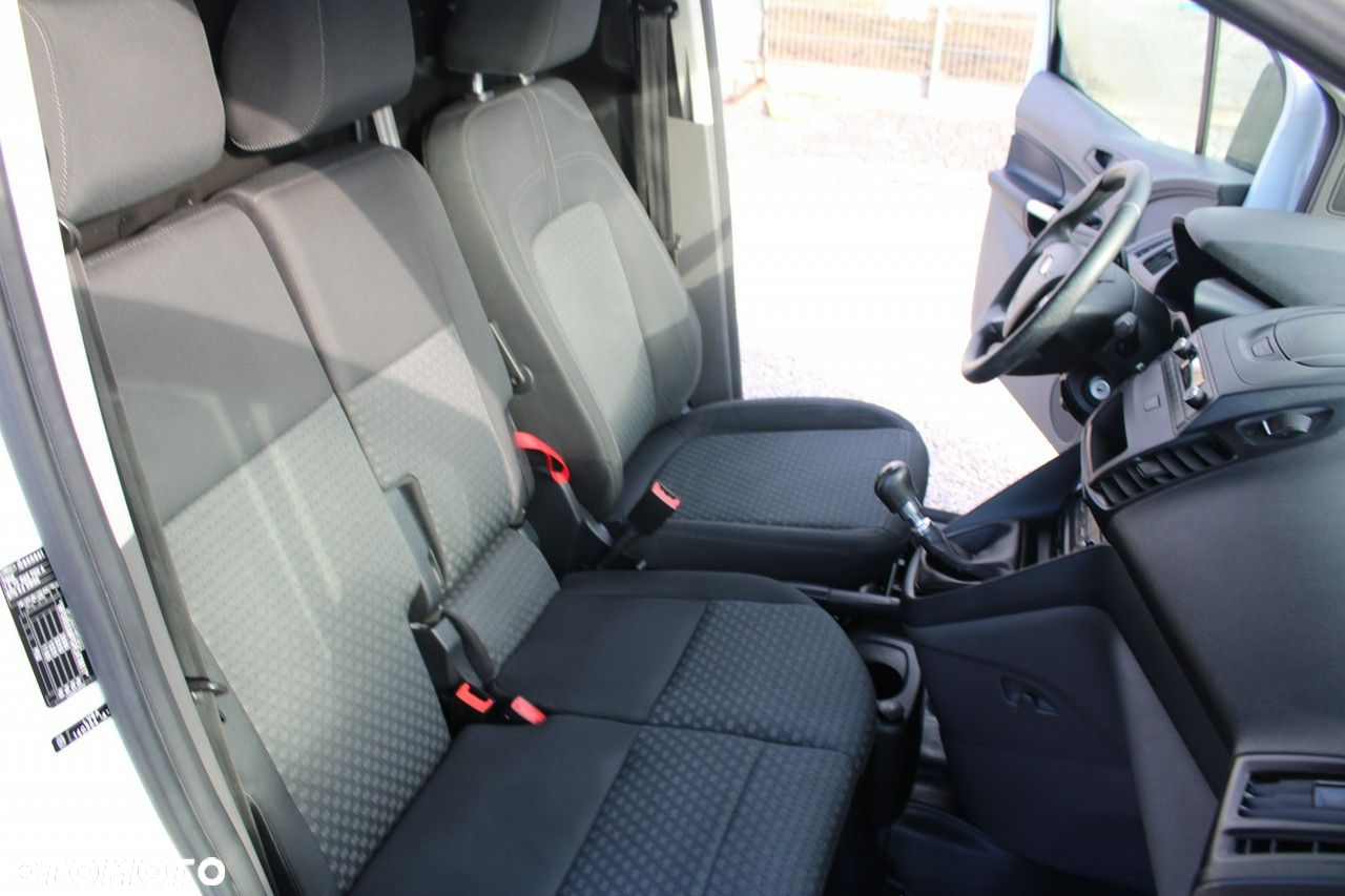 Ford Transit Connect - 26