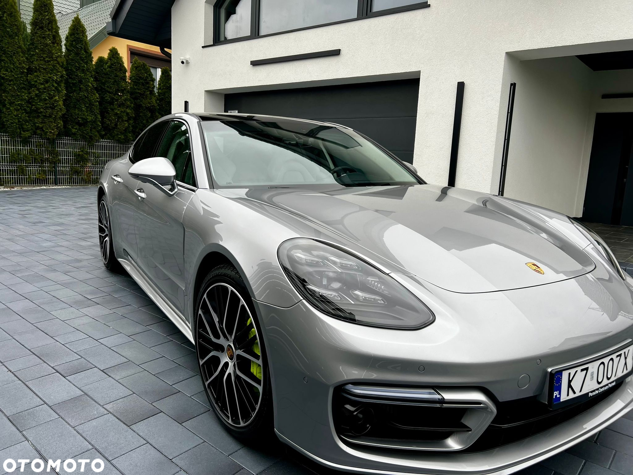 Porsche Panamera 4 E-Hybrid Platinum Edition - 16
