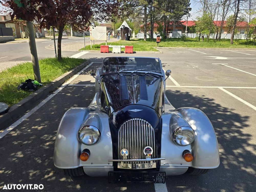 Morgan Plus 4 - 1