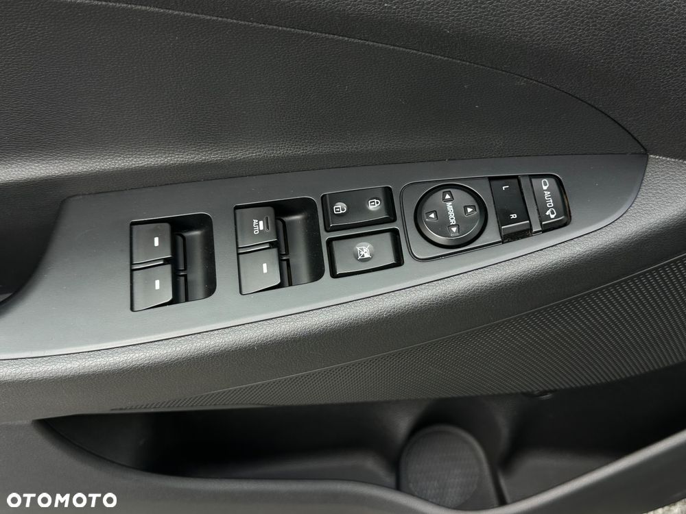 Hyundai Tucson 1.6 GDI BlueDrive Style 2WD - 12