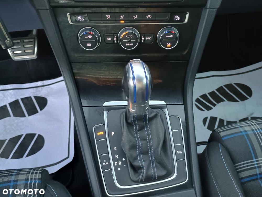 Volkswagen Golf 1.4 GTE Plug-In-Hybrid DSG - 10