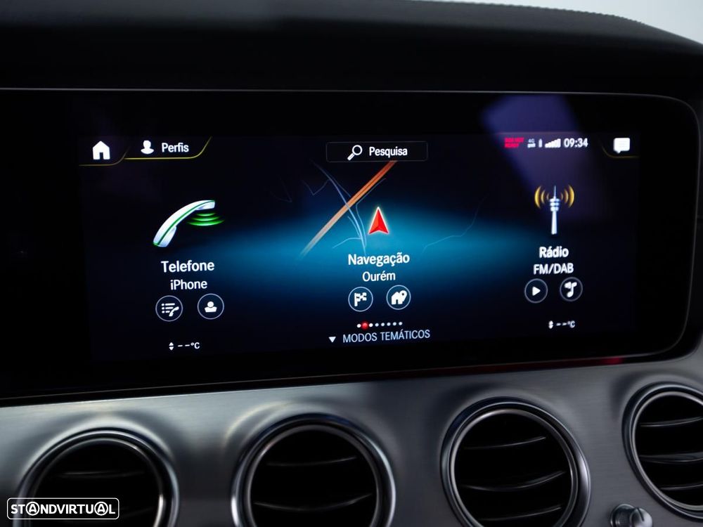 Mercedes-Benz E 300 de 4Matic 9G-TRONIC AMG Line - 31