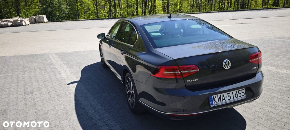 Volkswagen Passat 2.0 TDI SCR Highline - 4
