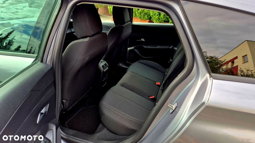 Peugeot 308 BlueHDi 130 EAT6 Stop & Start Allure Business-Paket - 17