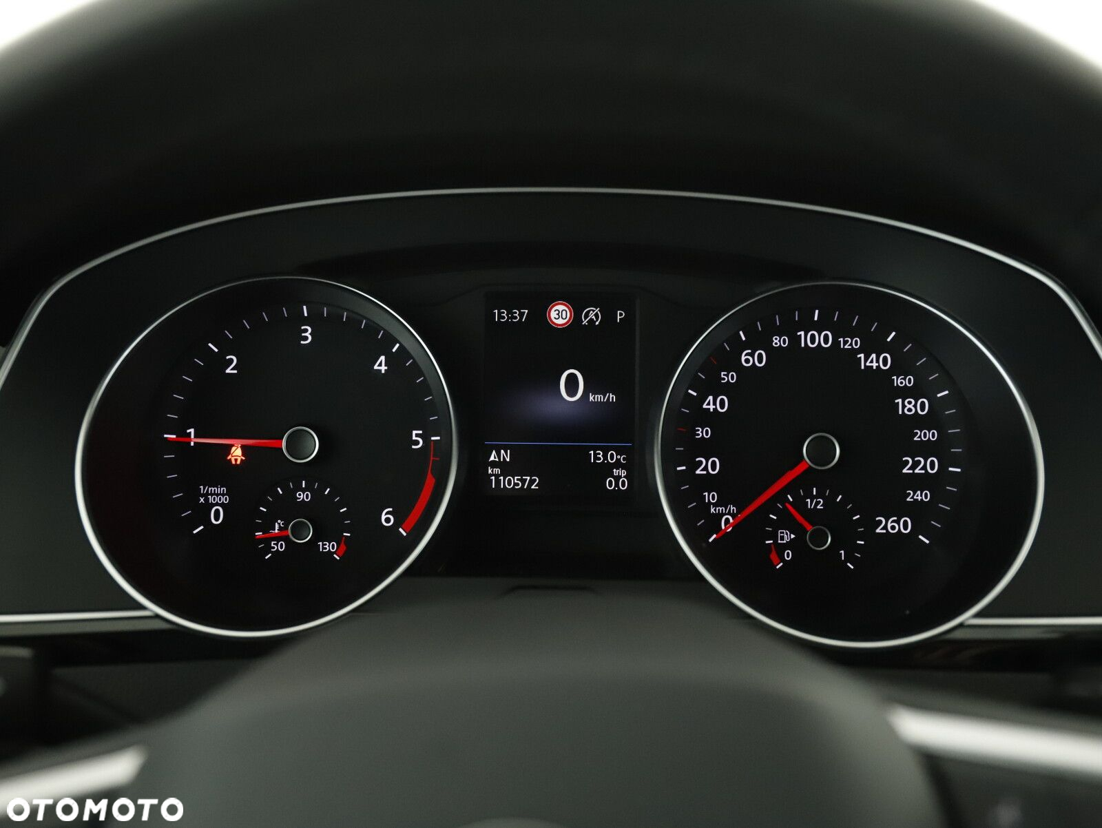 Volkswagen Passat - 16