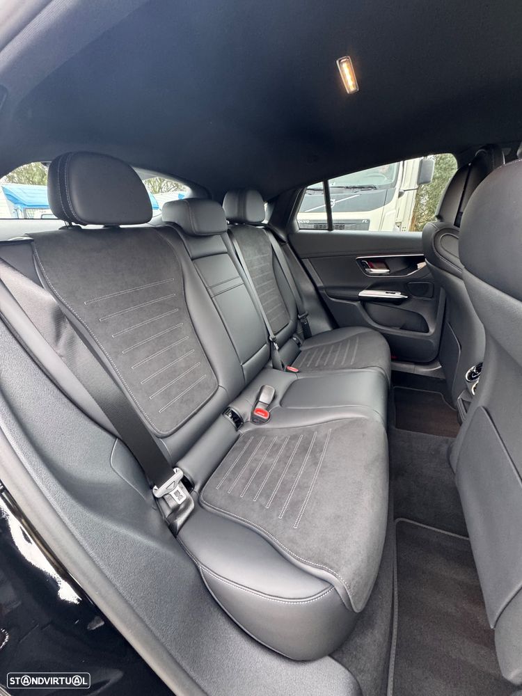 Mercedes-Benz GLC 300 e Coupe 4Matic 9G-TRONIC Edition AMG Line - 22