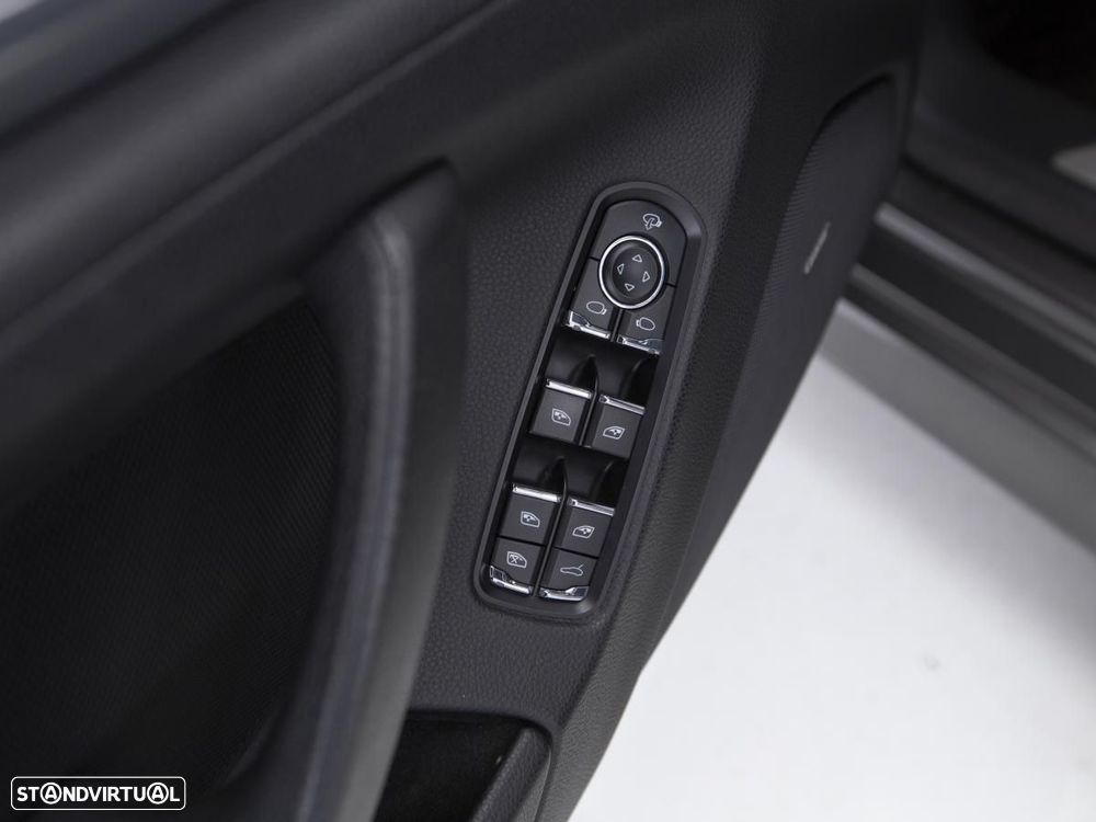 Porsche Panamera S Hybrid — fotografia 15
