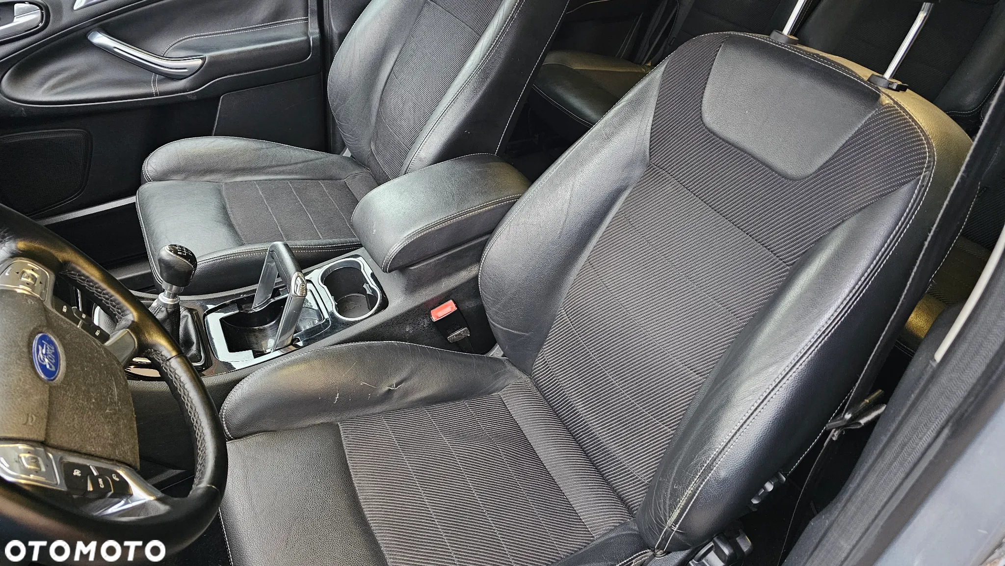 Ford S-Max 2.0 TDCi DPF Titanium - 19
