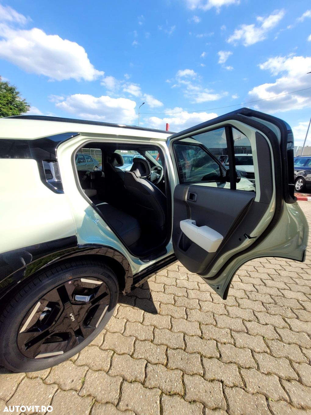 Kia EV3 - 12