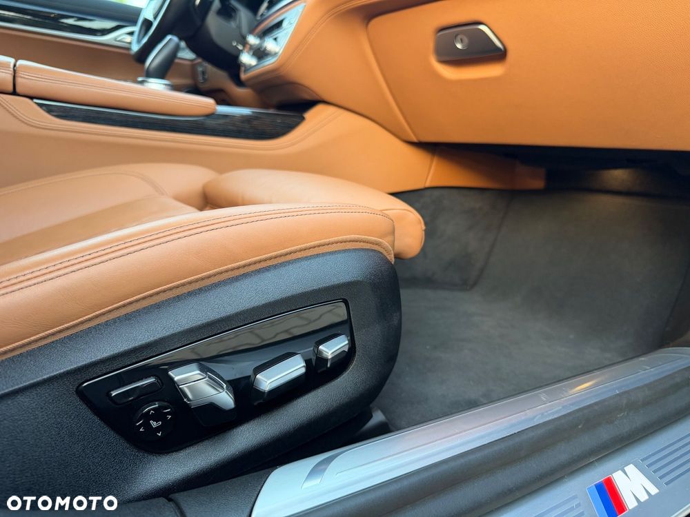 BMW Seria 7 730d xDrive sport - 33