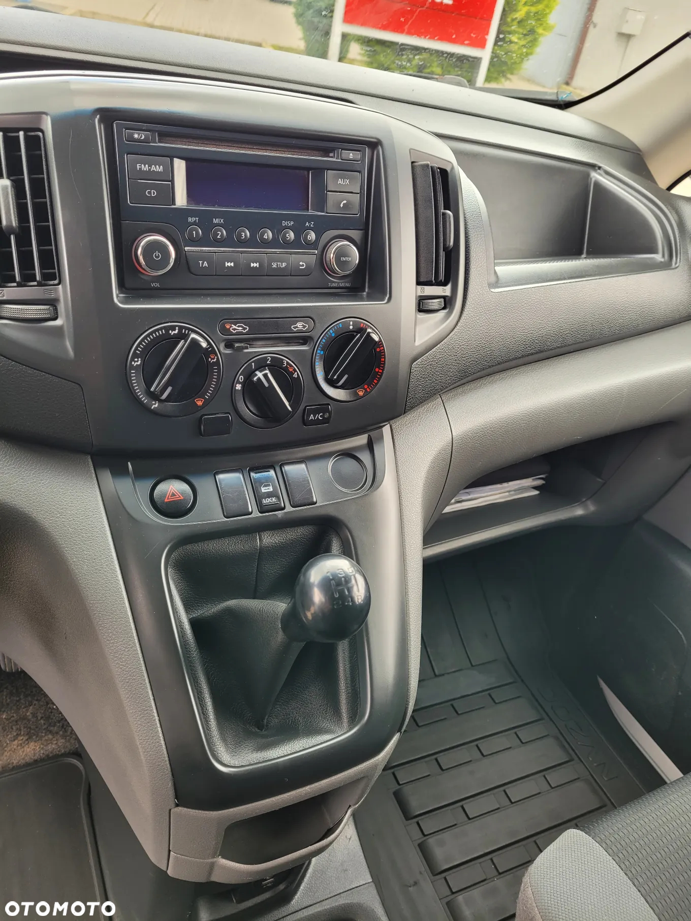 Nissan nv200 - 8