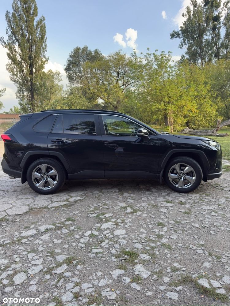 Toyota RAV4 - 4