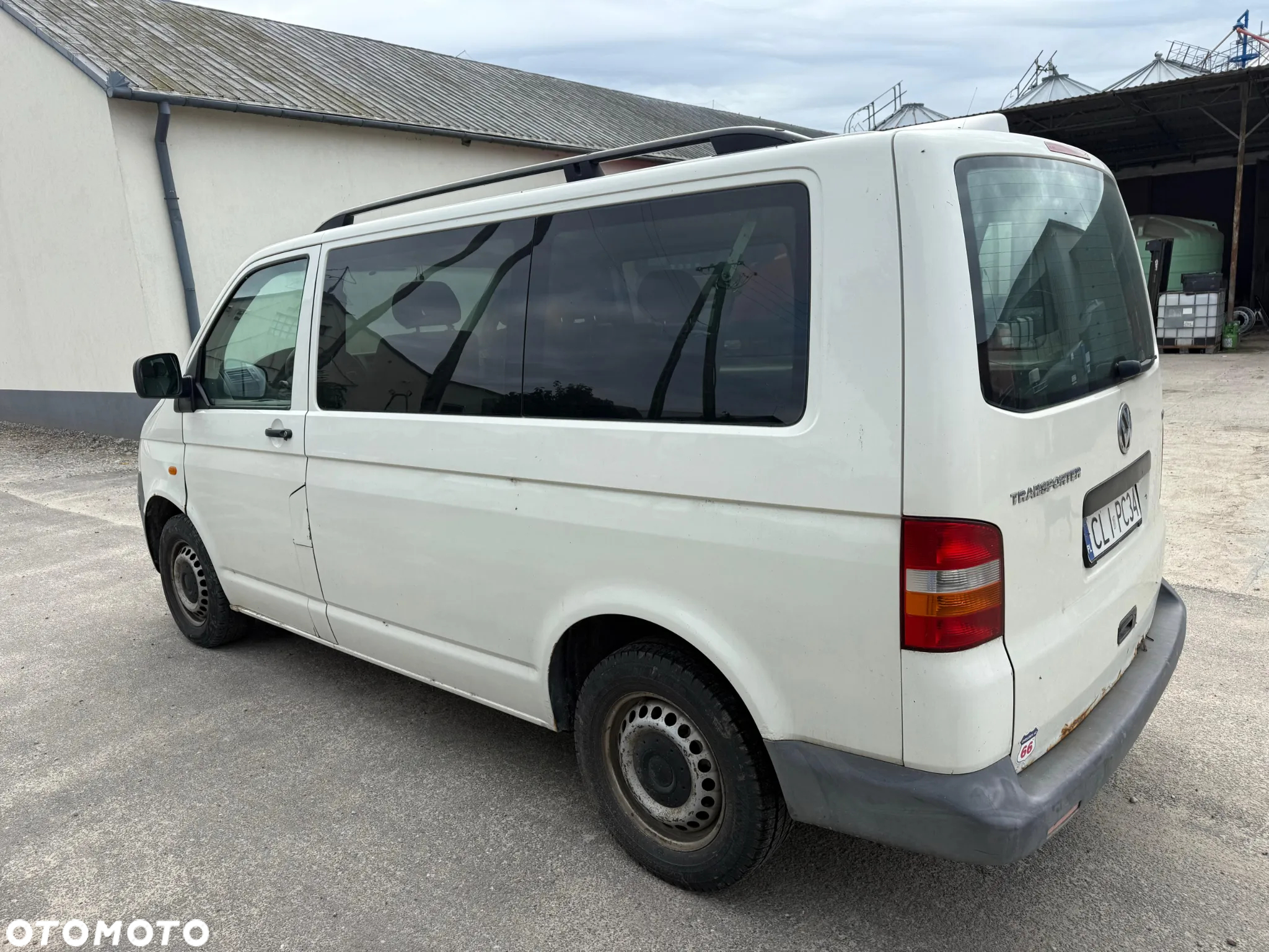 Volkswagen Transporter - 4