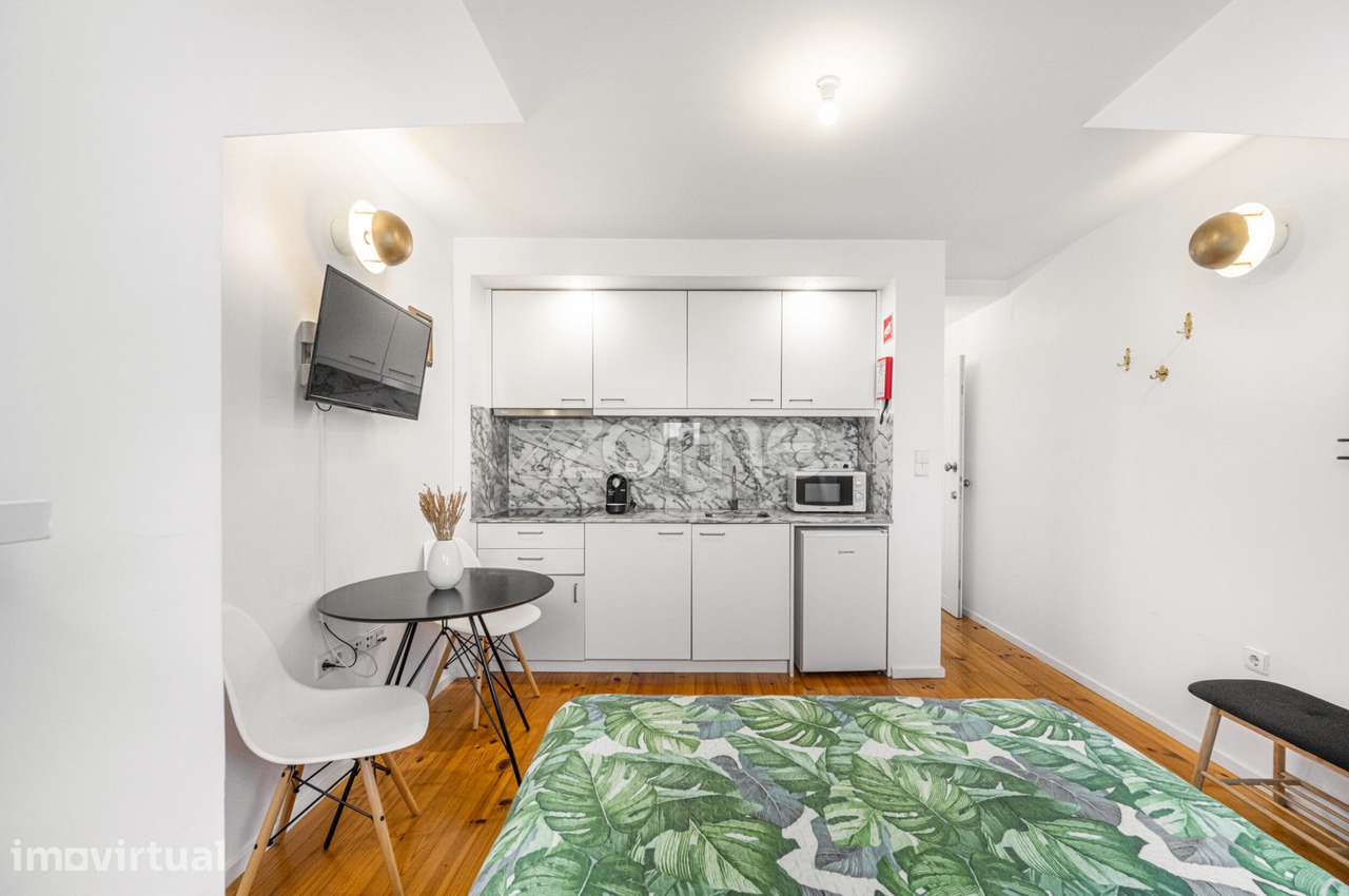 Apartamento T0 renovado em alojamento local - Rua de Belomonte, Porto - Grande imagem: 4/15