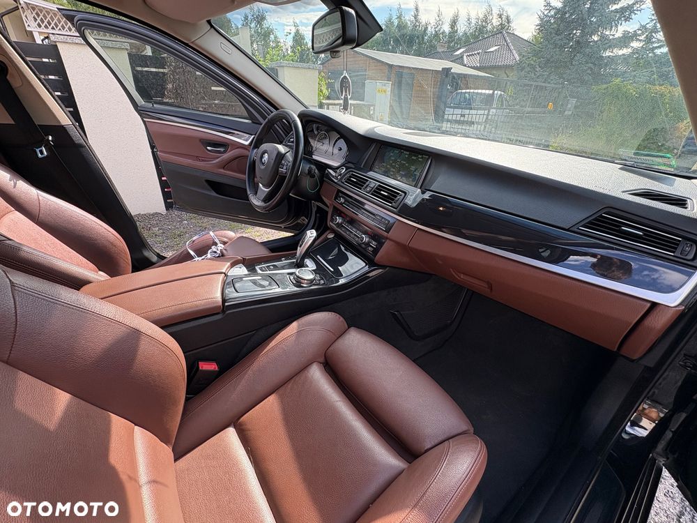 BMW Seria 5 520d xDrive Luxury Line - 21