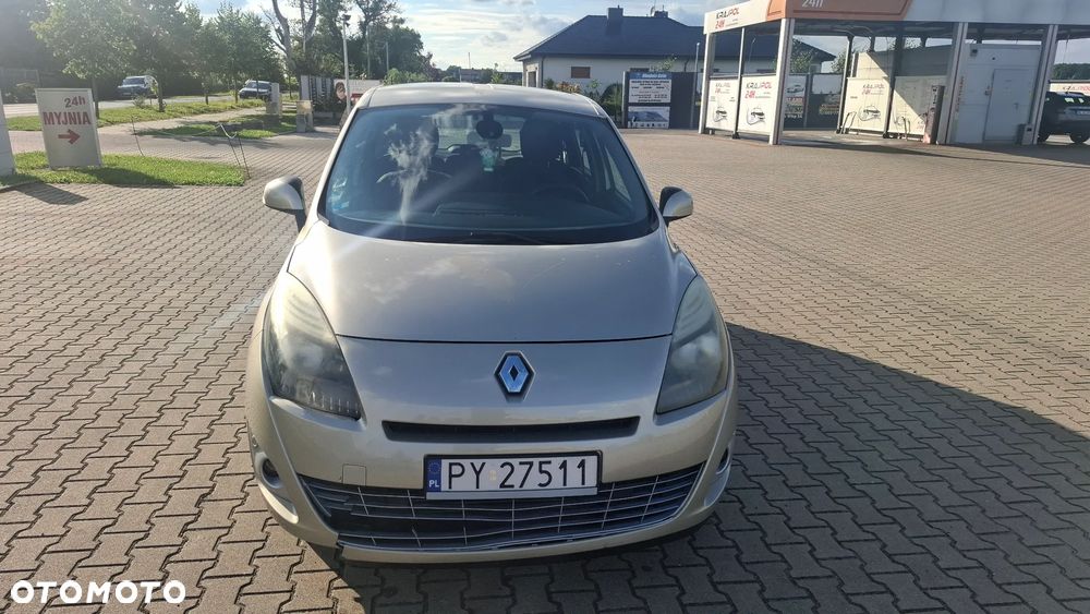Renault Scenic 1.9 dCi Tech Run Euro5 - 11