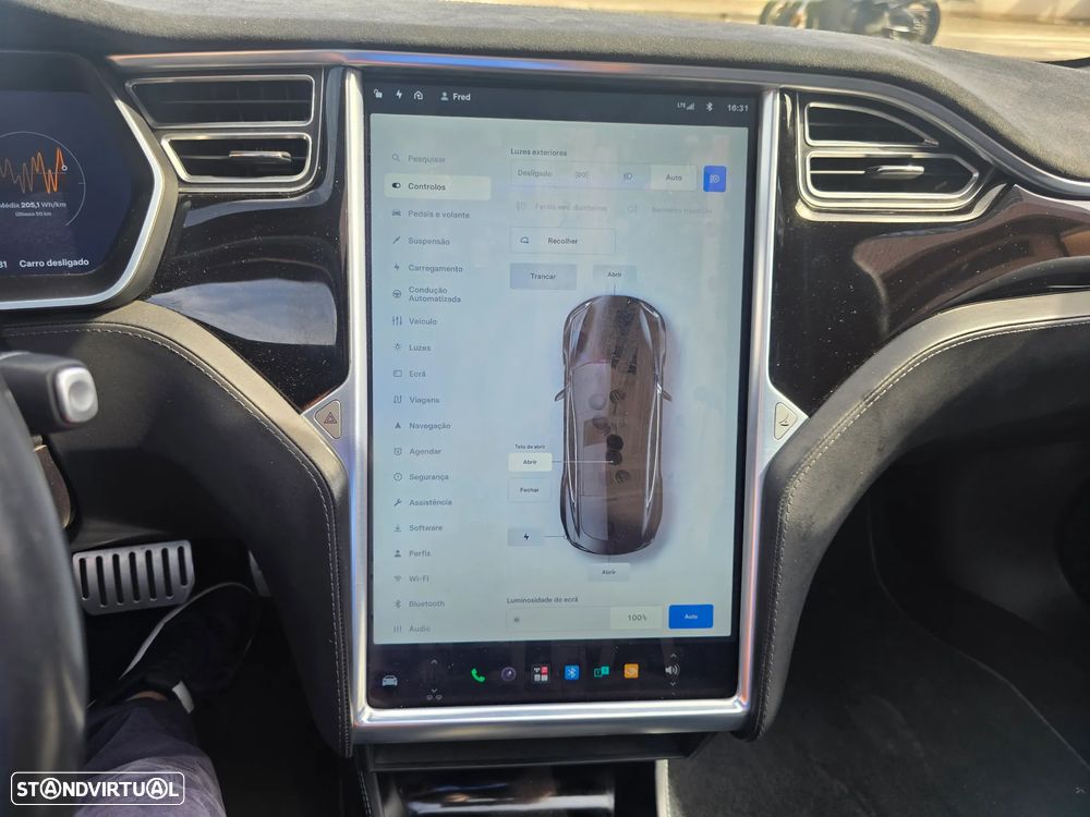 Tesla Model S P90D - 17