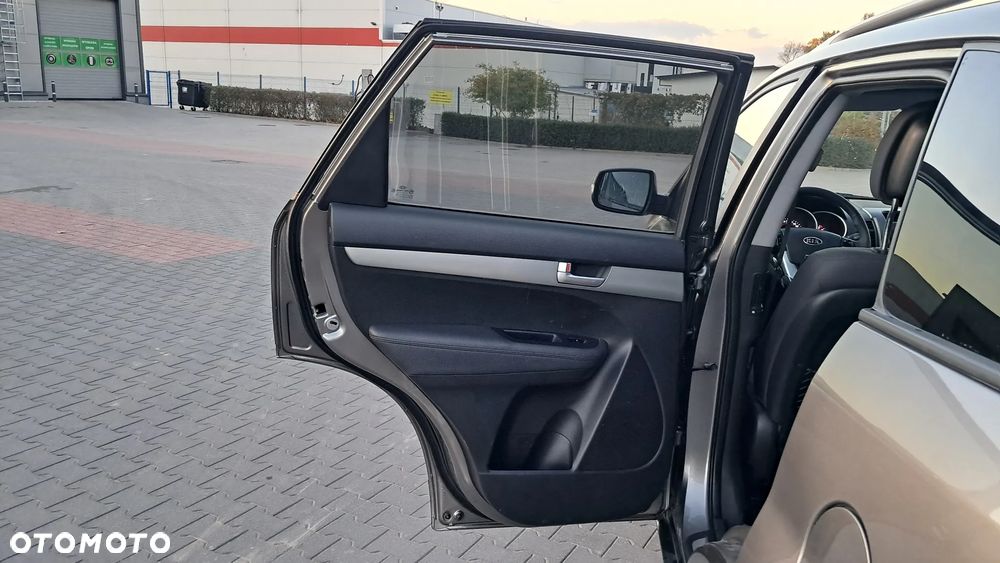 Kia Sorento 2.4 CVVT Attract - 6