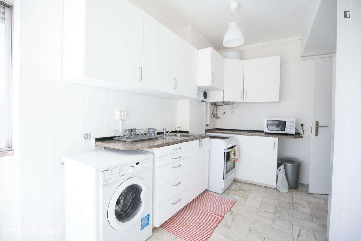 Quarto - localizado em Penha de França Lisbon - Grande imagem: 4/25