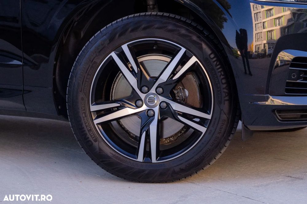 Volvo XC 60 Recharge T6 Twin Engine eAWD R-Design Expression - 38