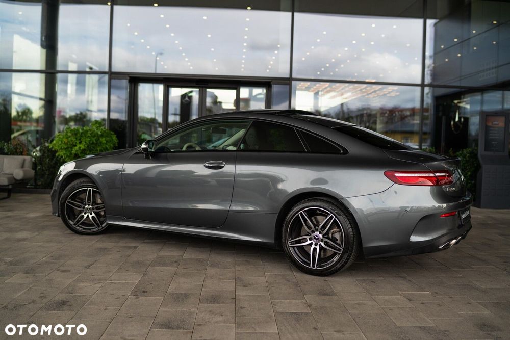Mercedes-Benz Klasa E 400 Coupe 4-Matic 9G-TRONIC - 6