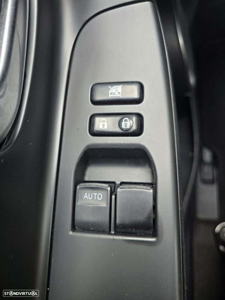 Toyota Yaris 1.5 HSD Comfort - 23