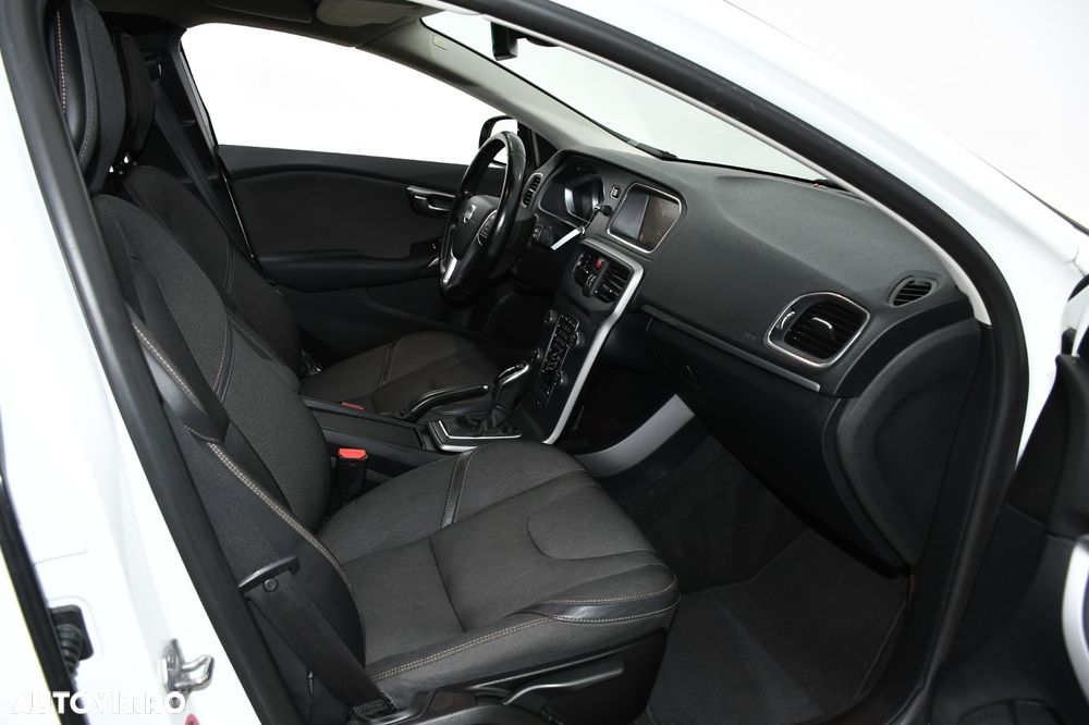 Volvo V40 Cross Country D3 Geartronic Momentum - 12