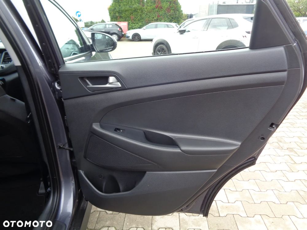 Hyundai Tucson 1.6 GDI BlueDrive Comfort 2WD - 19