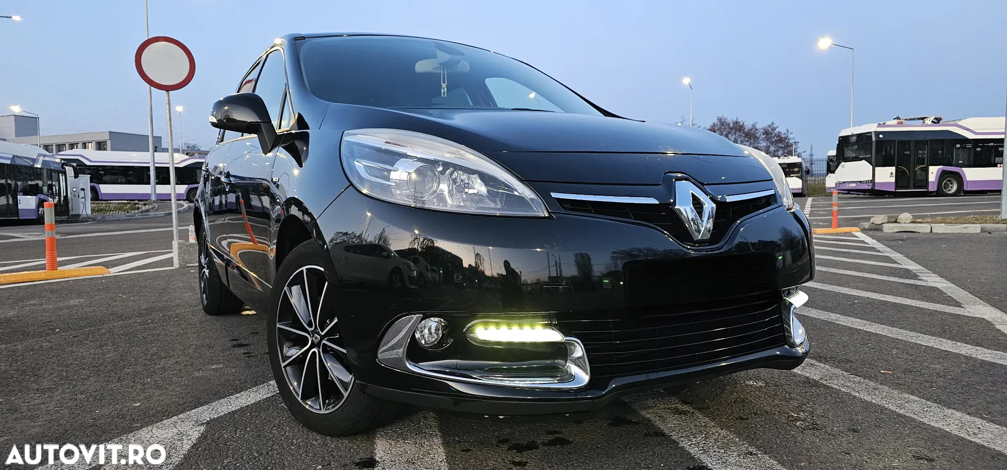 Renault Scenic ENERGY TCe 130 BOSE EDITION - 18