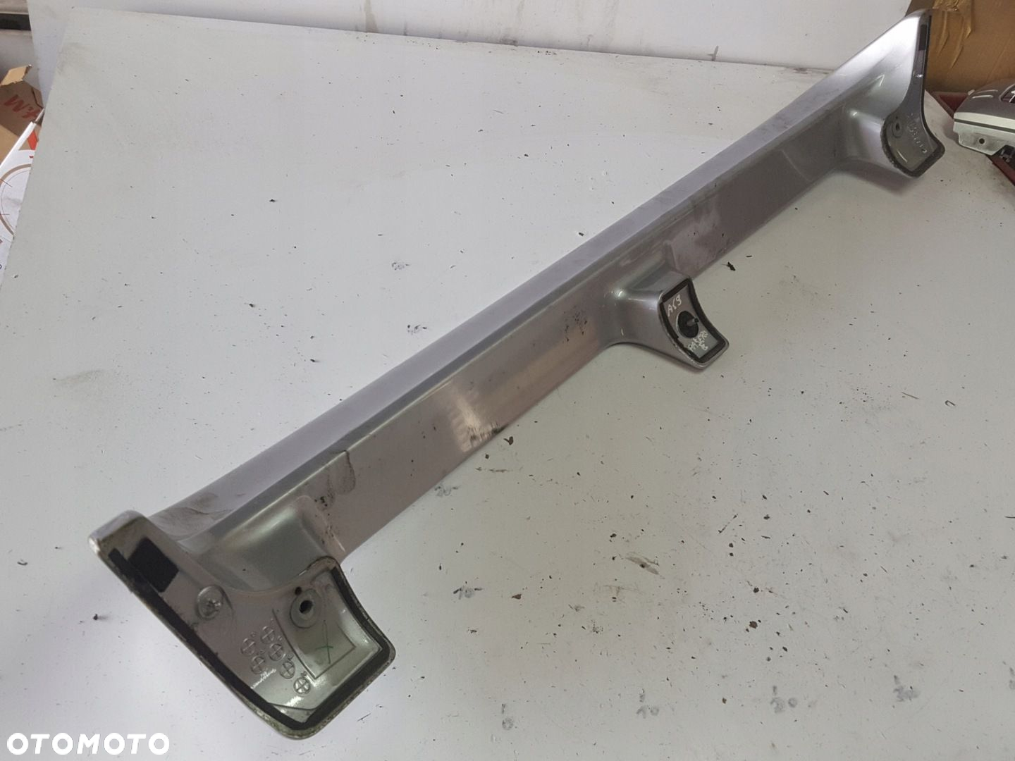MITSUBISHI PAJERO 3 III LIFT 03-06r LOTKA SPOJLER KLAPY A69 - 5