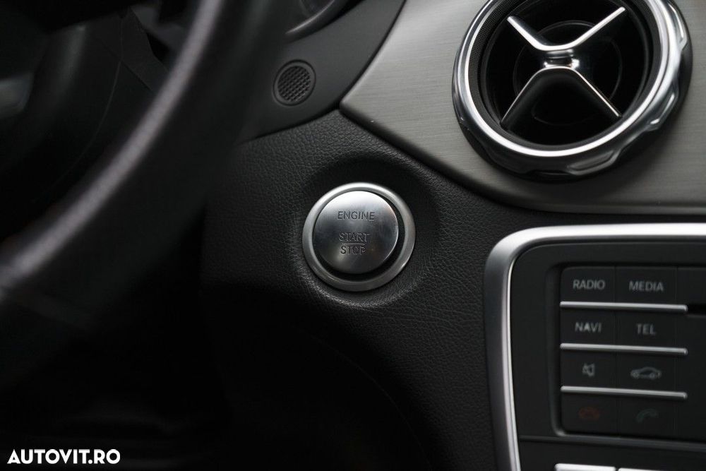 Mercedes-Benz GLA 220 4MATIC - 31