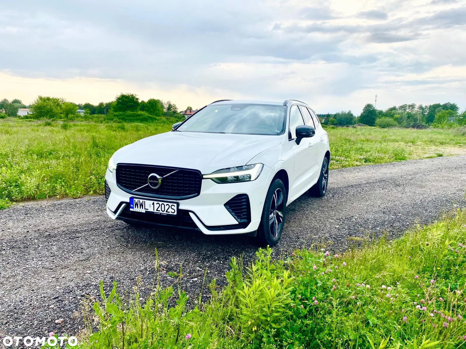 Volvo XC 60 T5 AWD R-Design - 3
