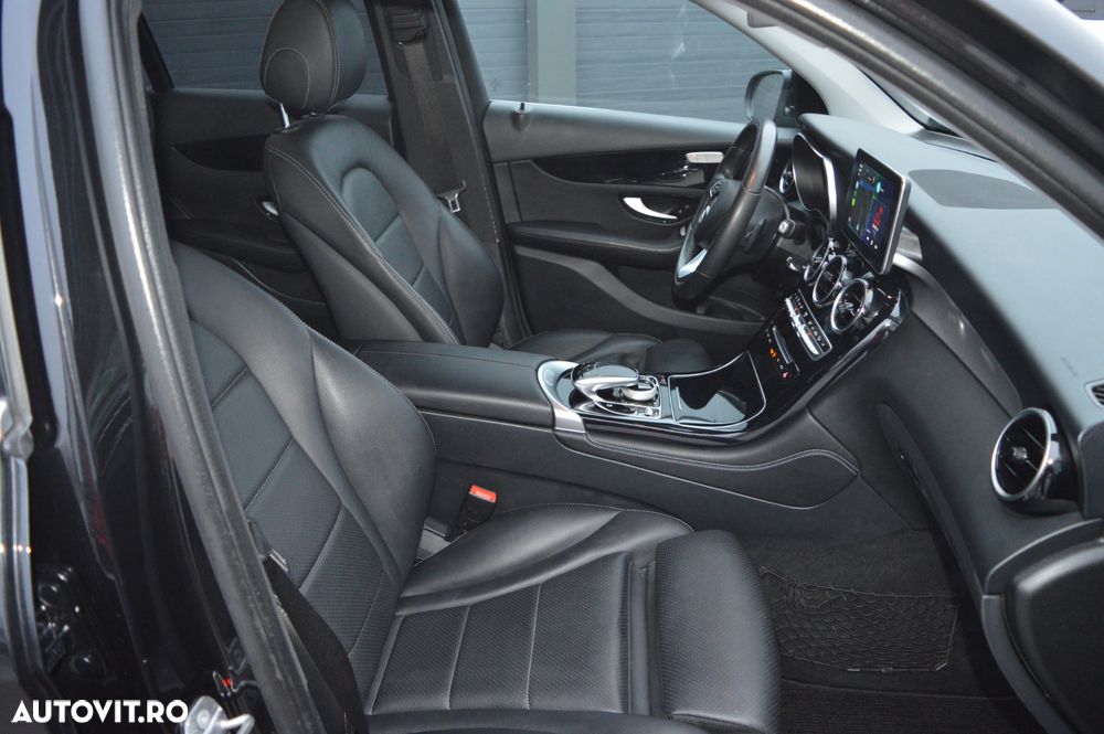 Mercedes-Benz GLC 250 d 4MATIC 9G-TRONIC - 36