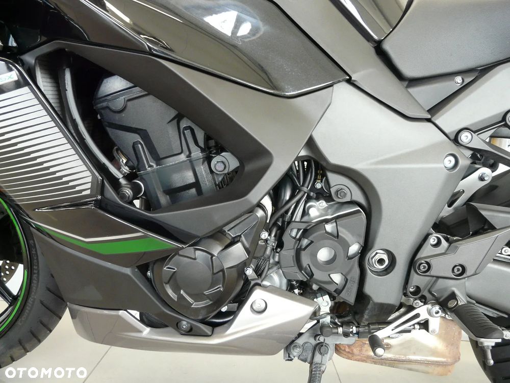 Kawasaki Ninja 1000 SX - 9
