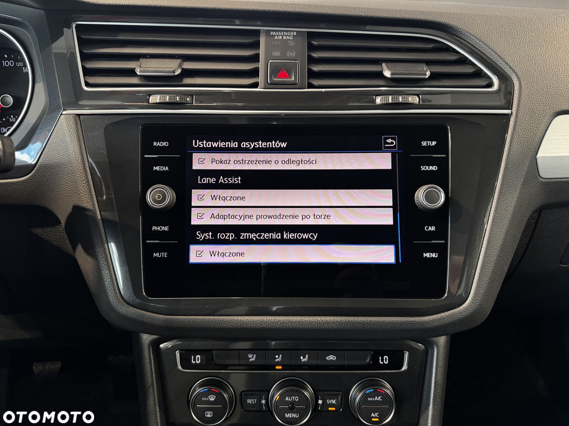 Volkswagen Tiguan - 30