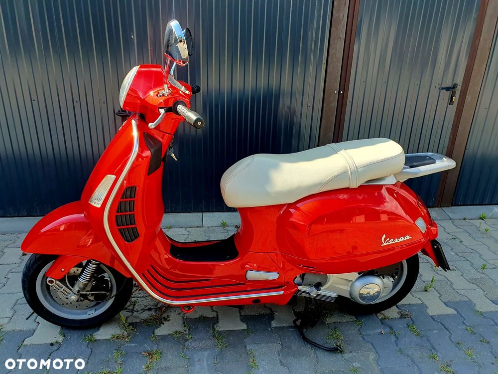 Vespa GTS - 4