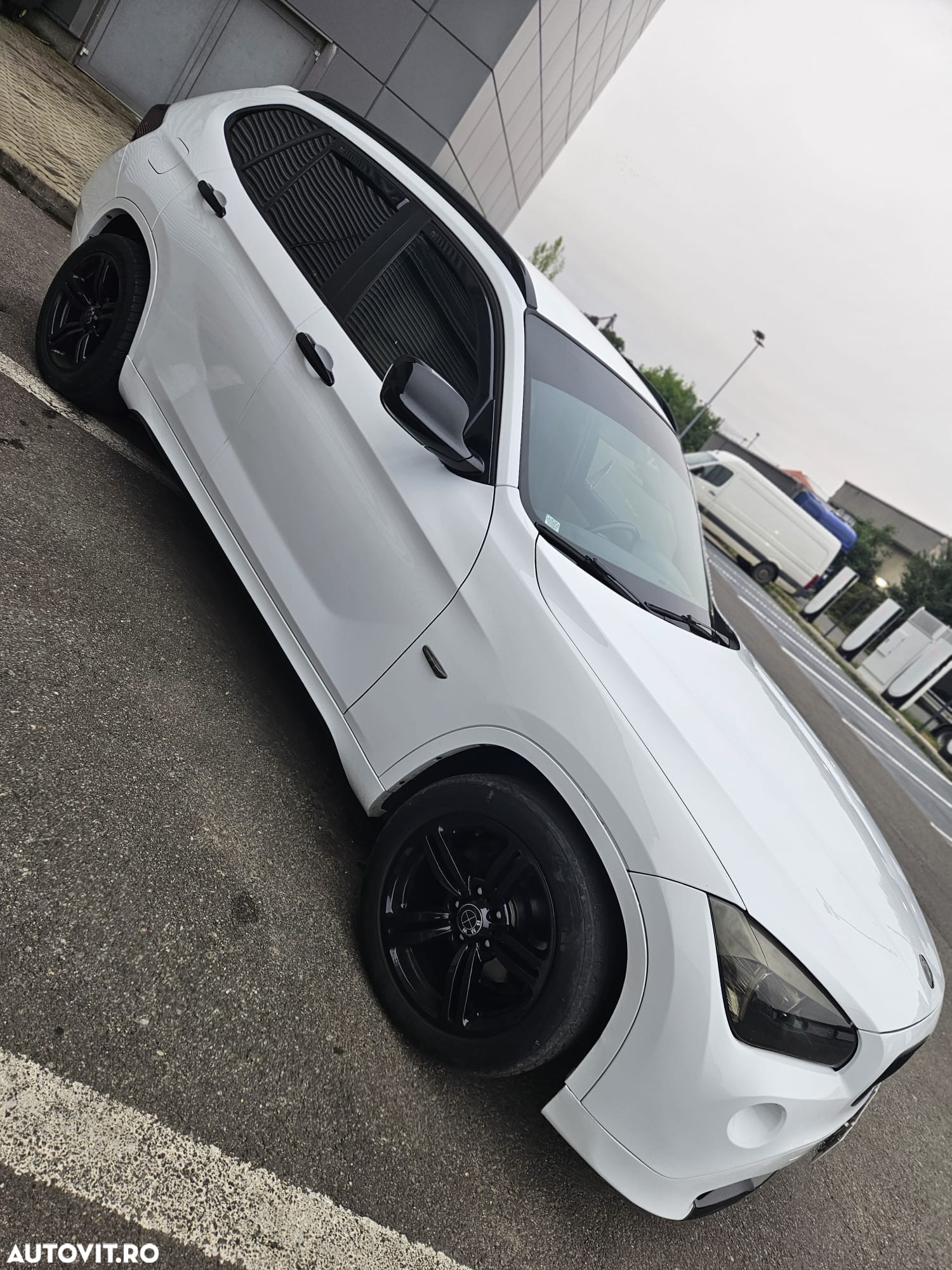 BMW X1 - 16