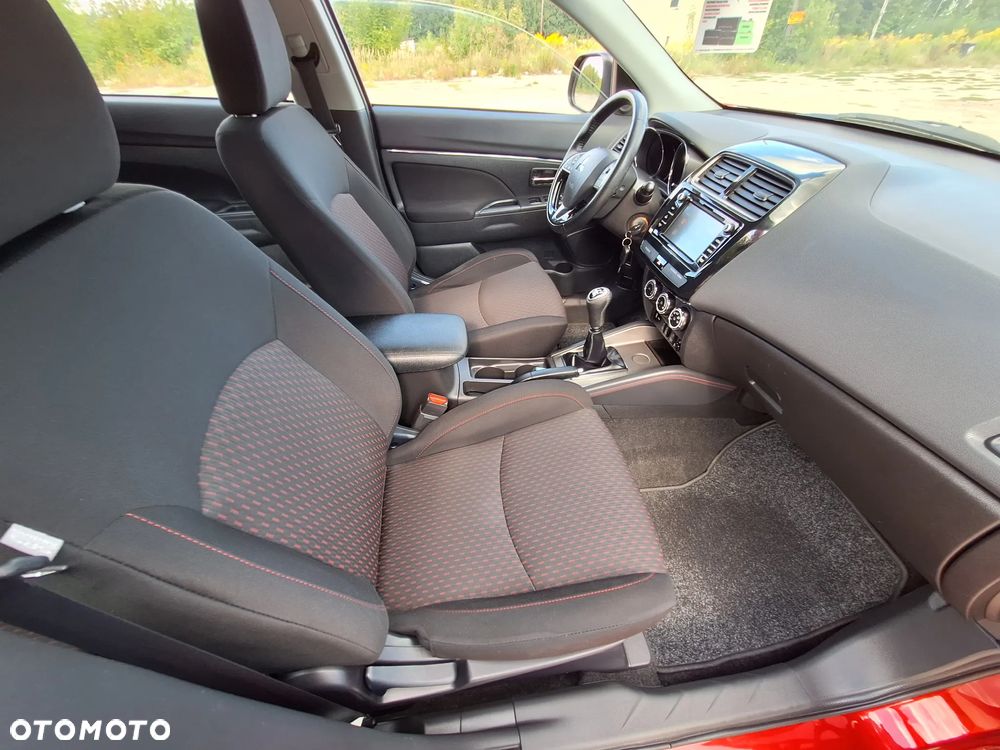 Mitsubishi ASX - 11