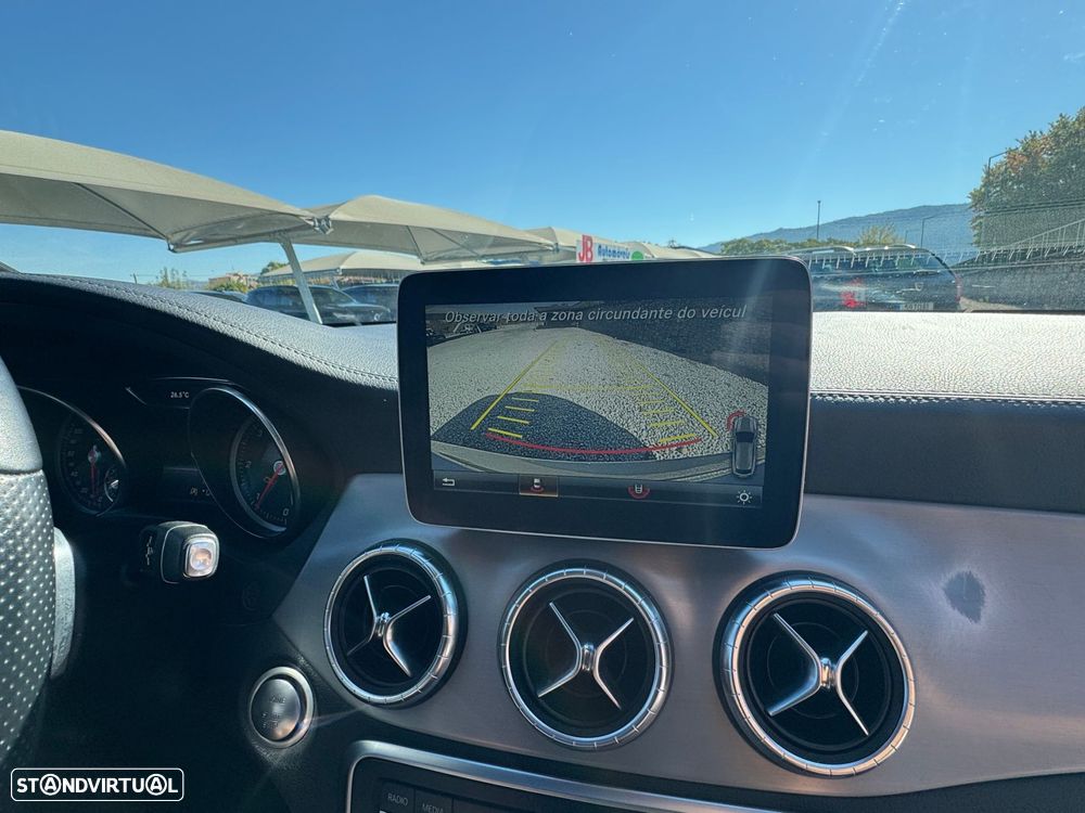 Mercedes-Benz CLA 200 d Shooting Brake AMG Line Aut. - 16