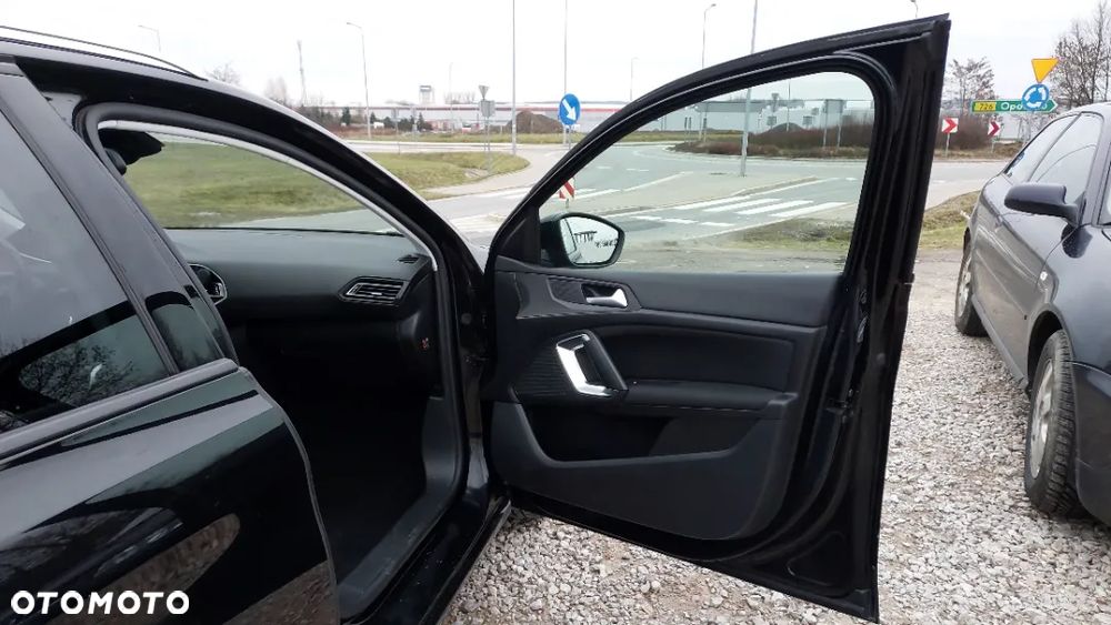 Peugeot 308 1.2 PureTech Business Line S&S - 14