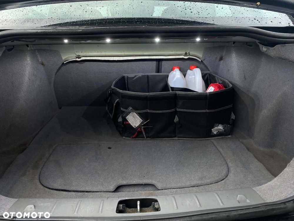 Volvo S40 2.4 Momentum - 10