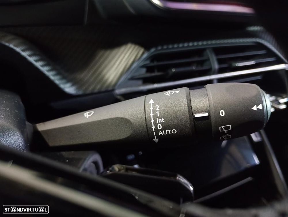 Peugeot 2008 1.2 PureTech Allure - 15