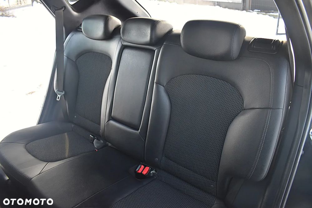 Hyundai ix35 1.7 CRDi Style 2WD - 18