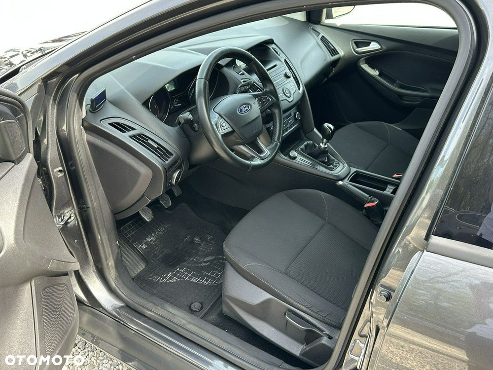 Ford Focus - 11