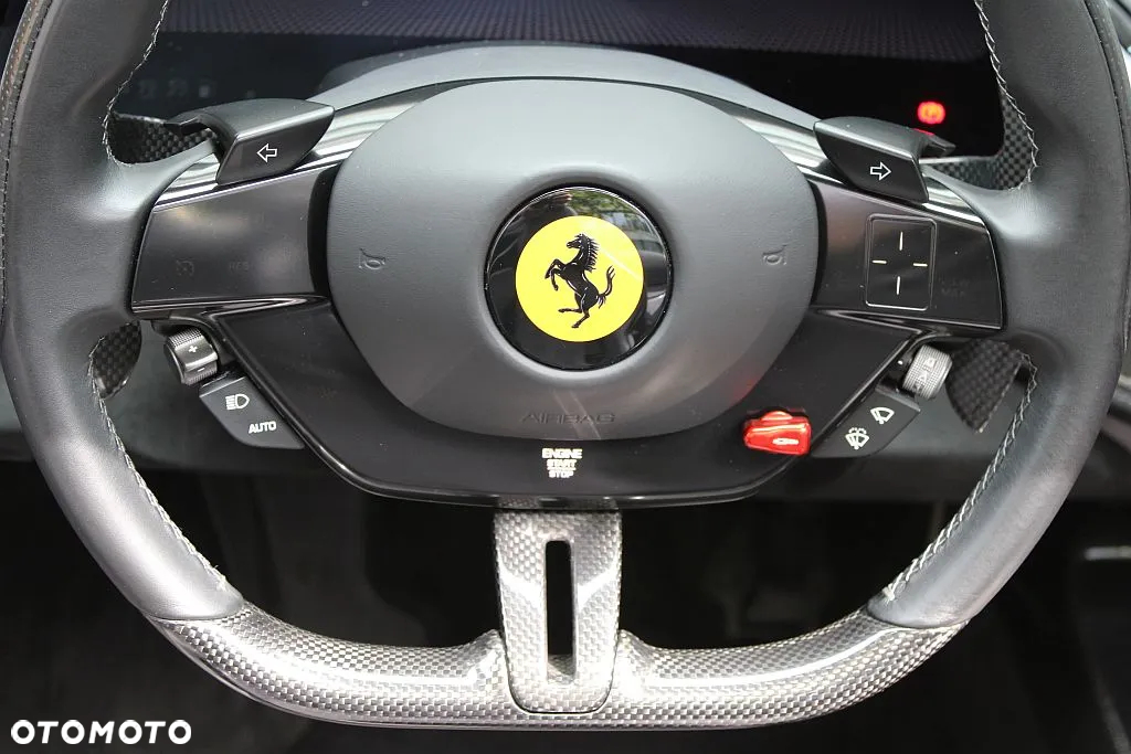 Ferrari SF90 Spider - 24