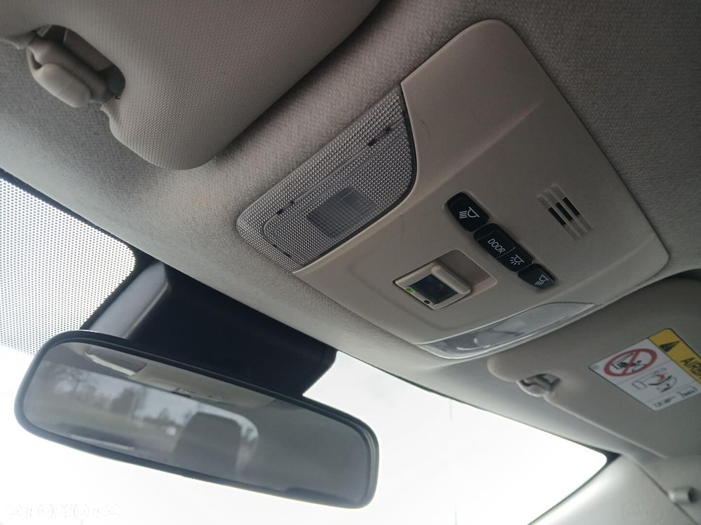 Toyota Corolla 1.8 Hybrid Comfort - 36