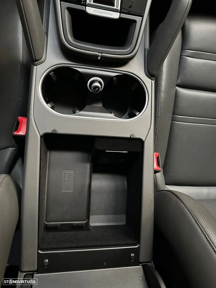 Porsche Cayenne Coupé E-Hybrid - 21