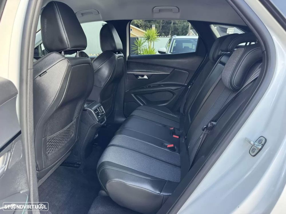 Peugeot 3008 1.2 PureTech Allure Pack - 39