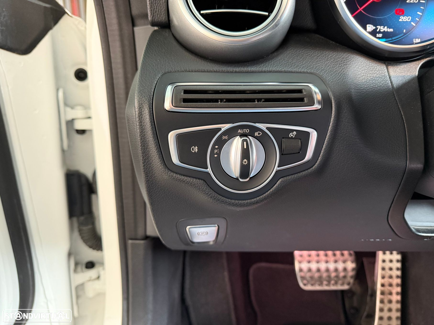 Mercedes-Benz C 220 d AMG Line - 23
